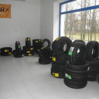 Prodejní sklad pneu